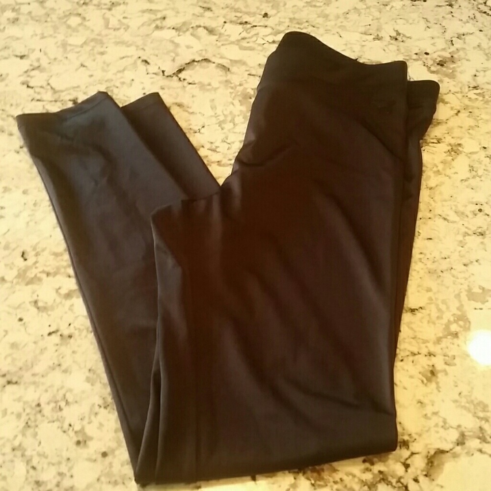 PINK Victoria's Secret Legging in Black Medium EUC